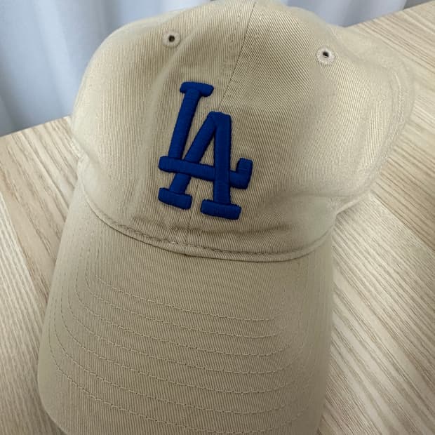 엠엘비 베이지색 볼캡