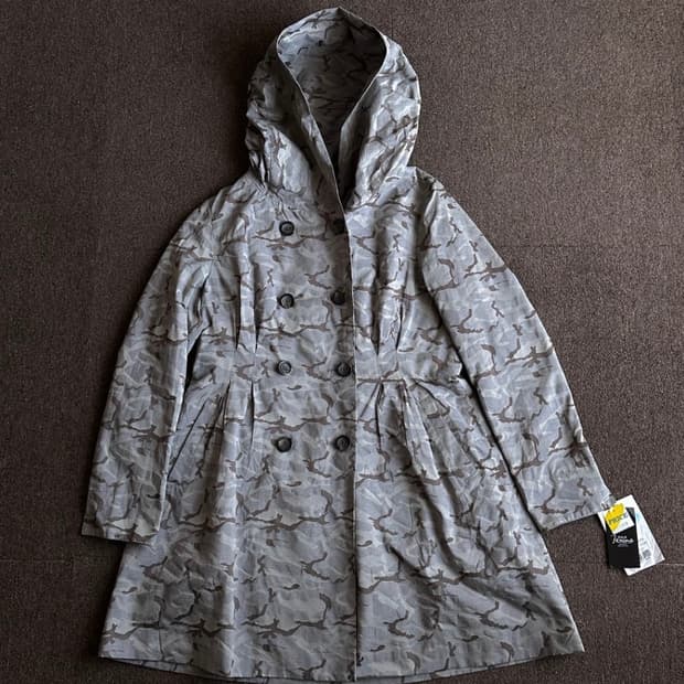 Noa-ge 볼류밍 후드 트렌치 코트