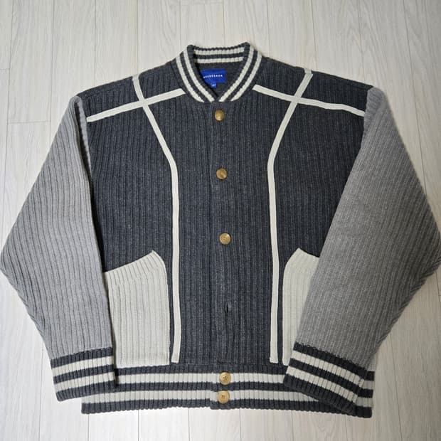 아더에러 톰브 가디건 그레이 a3