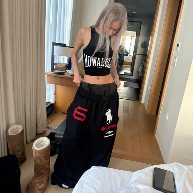 Mowalola 바지 40에 구매해요