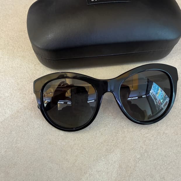 돌체엔가바나 빈티지 선글라스 DG4243-F 501/T3