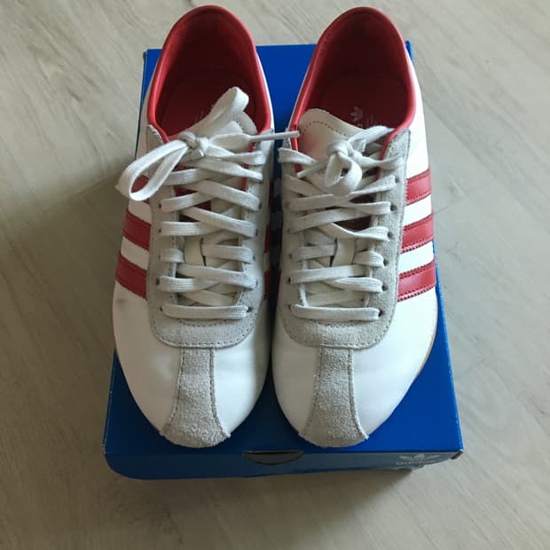 아디다스 도쿄 레드 235