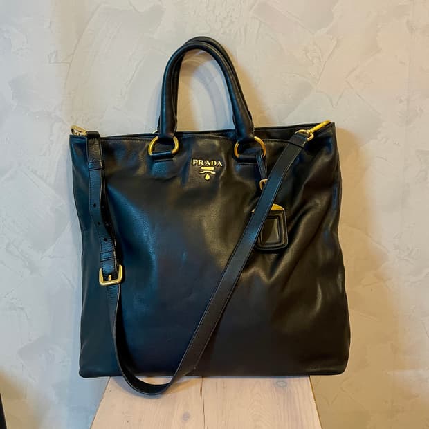 프라다 Prada BN1713 블랙 소프트 카프 금장 로고 투웨이 백