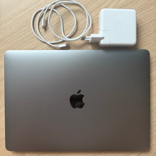 맥북프로 스그13 M2 8GB 256GB /배터리 100%(사이클 25)