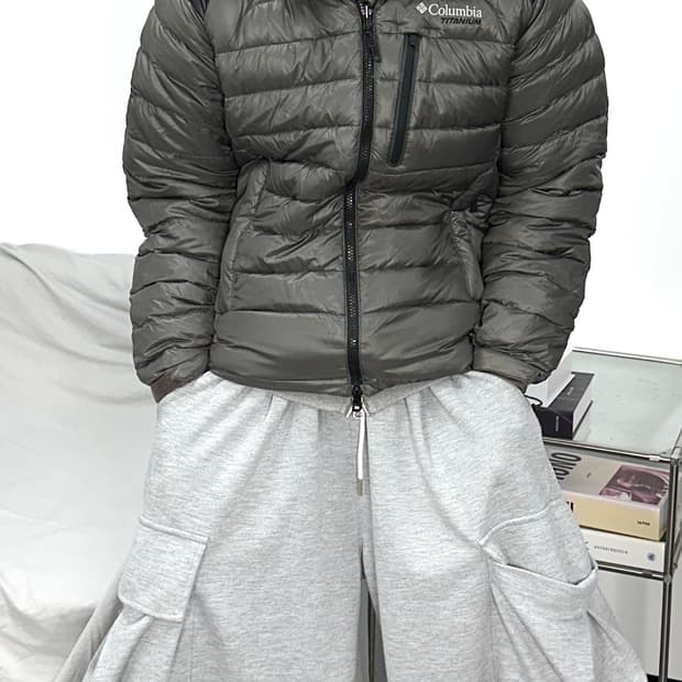 컬럼비아 티타늄 경량 패딩 M