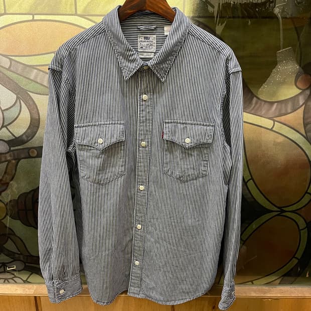 리바이스.ST 셔츠