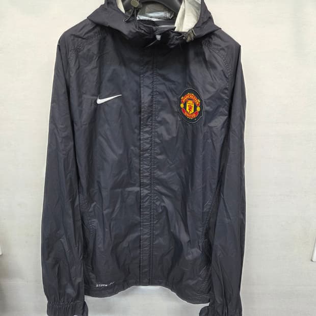 나이키 스톰핏 맨체스터 유나이티드 바람막이 후드자켓 s