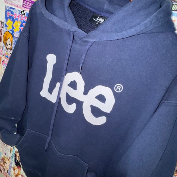 Lee 리 후드티