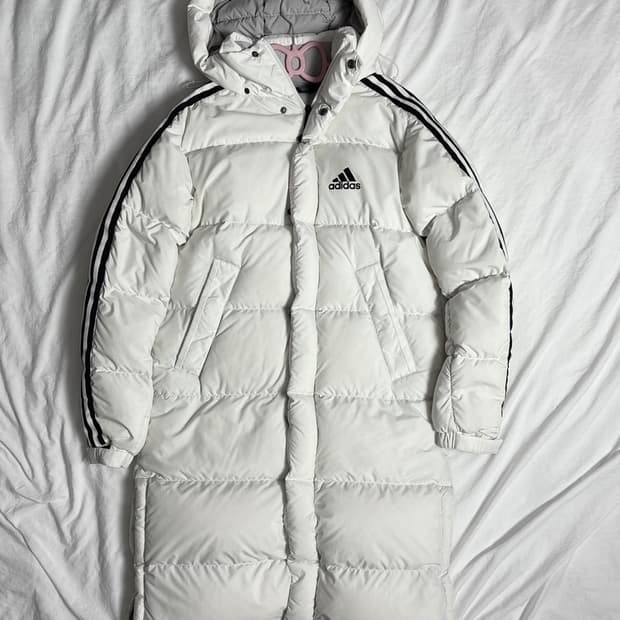 아디다스 화이트 롱패딩