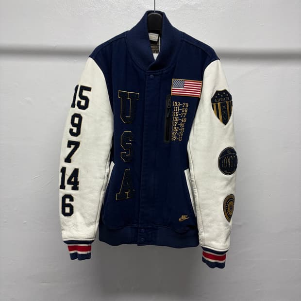 나이키 NSW USA 바시티