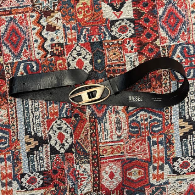 DIESEL Big Oval D Logo Buckle Leather