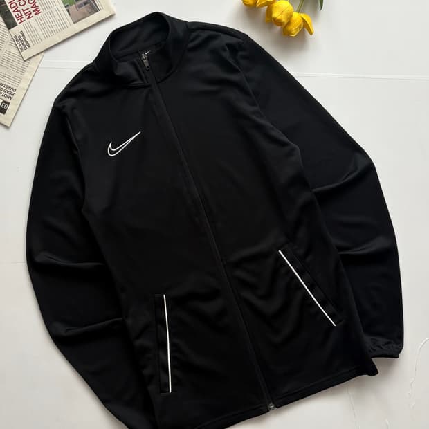 Nike 나이키 스우시 블랙 트랙 져지 