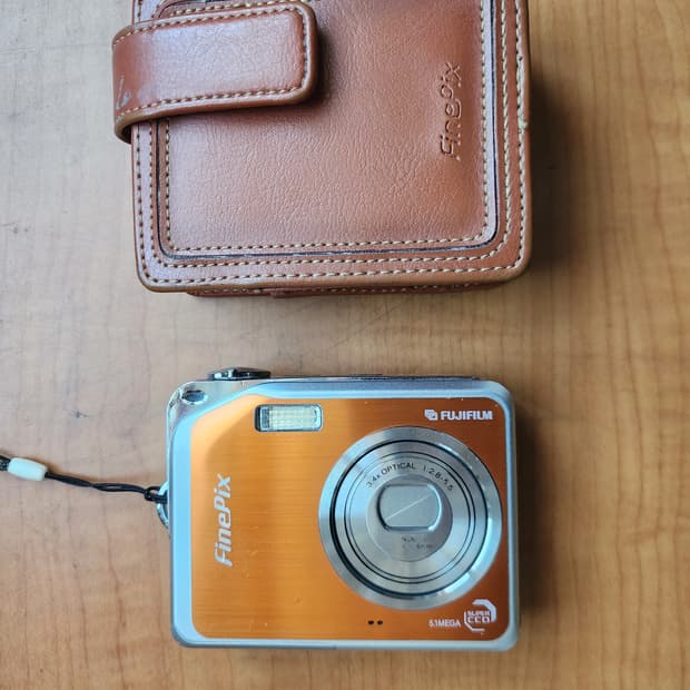 후지필름 파인픽스 v10 판매합니다