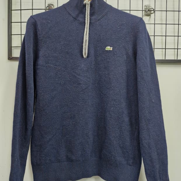 100L 라코스테 반집업 모 니트.