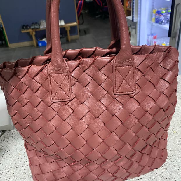 레드 브라운 가죽 위빙 토트백