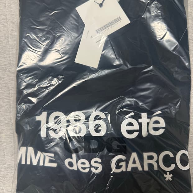 Cdg 레터링 반팔 L
