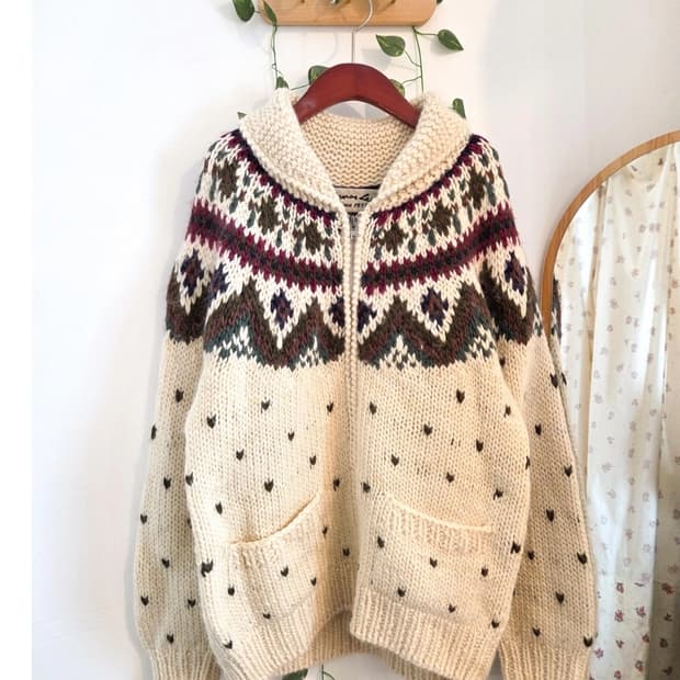 빈티지 노르딕 하트도트 니트가디건