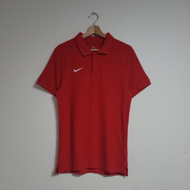 (S) NIKE 나이키 반팔 레드 카라 티셔츠