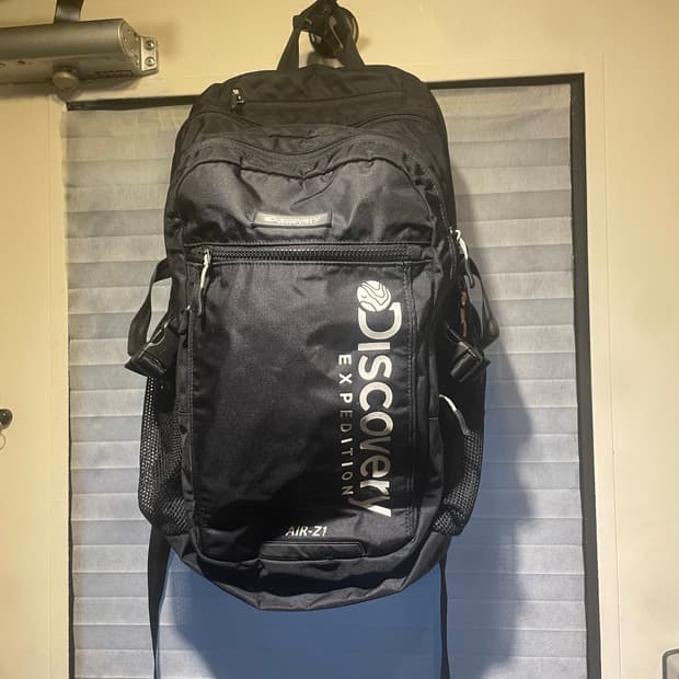 디스커버리 백팩