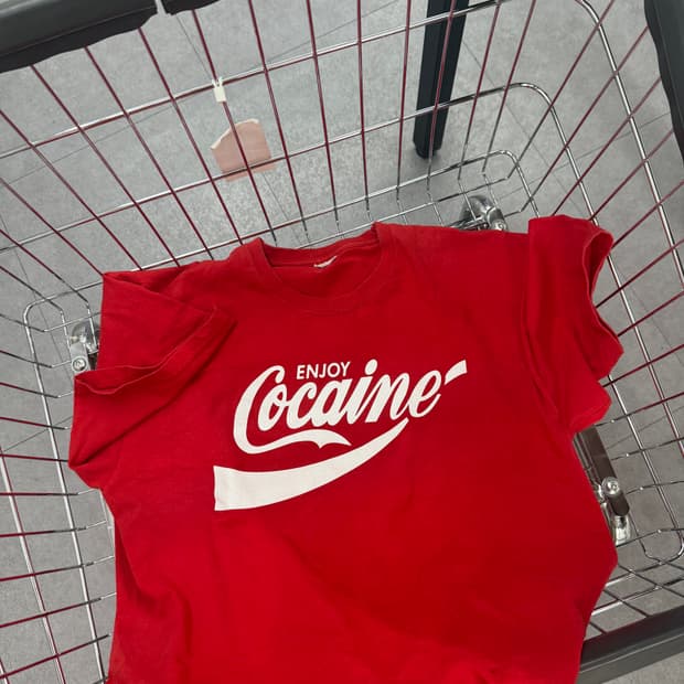 코카콜라 패러디 Enjoy Co*** 티셔츠