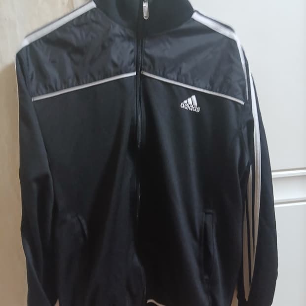 아디다스 트랙탑