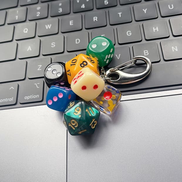 🎲 gamebler keyring