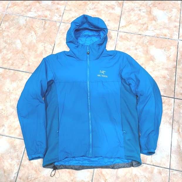 아크테릭스 아톰LT 후디