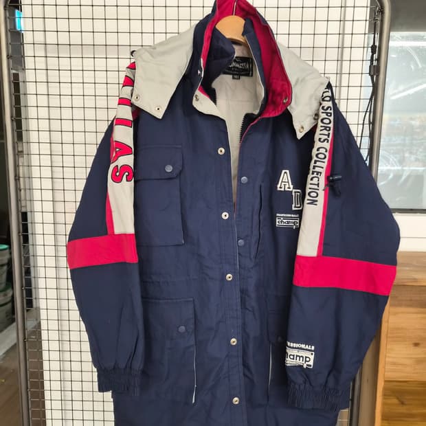 FREE) SCOMMESSA 스코메사 올드스쿨 점퍼 팝니다