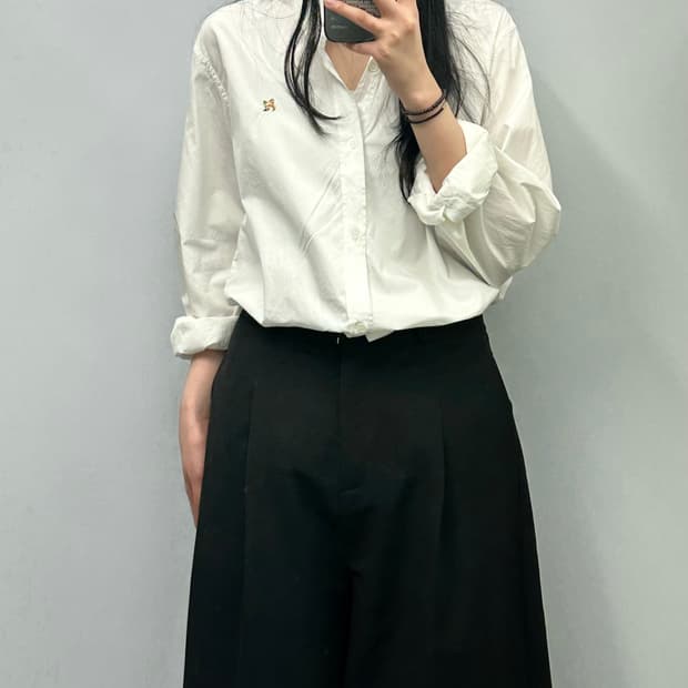 메종키츠네 자수로고 화이트 옥스포드 셔츠