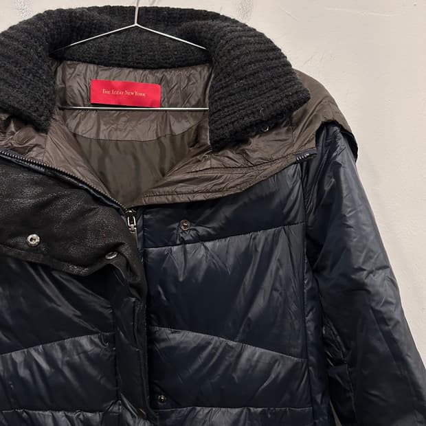 아이잗 바바 뉴욕 덕다운 글로시 카라 후드 롱패딩