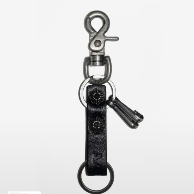 아캄 키링 Studded Leather Keyring (Square)