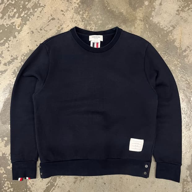 톰브라운 백삼선 맨투맨 네이비 2사이즈