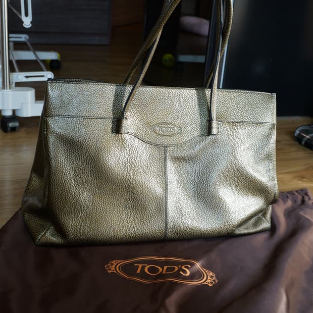 TOD'S 토즈 레더 토트백 브론즈