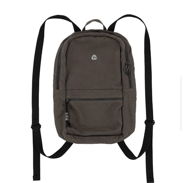 코이세이오 백팩 구해요!