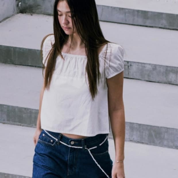 로우클래식 셔링 탑 블라우스 