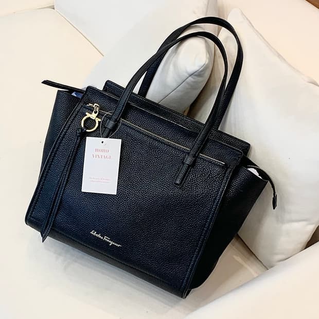 페라가모 에이미 미디움 숄더백 (정품)