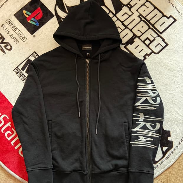 엠포리오 알마니 후드집업