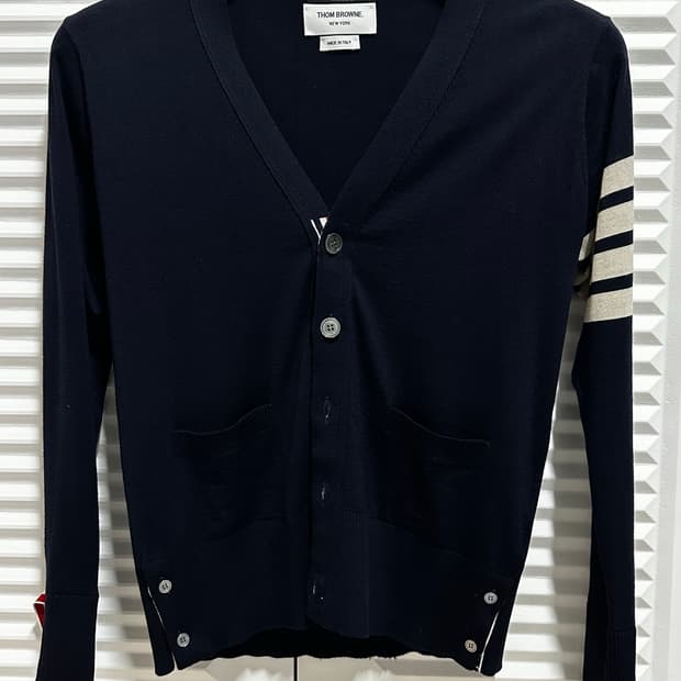 톰브라운 가디건(네이비)