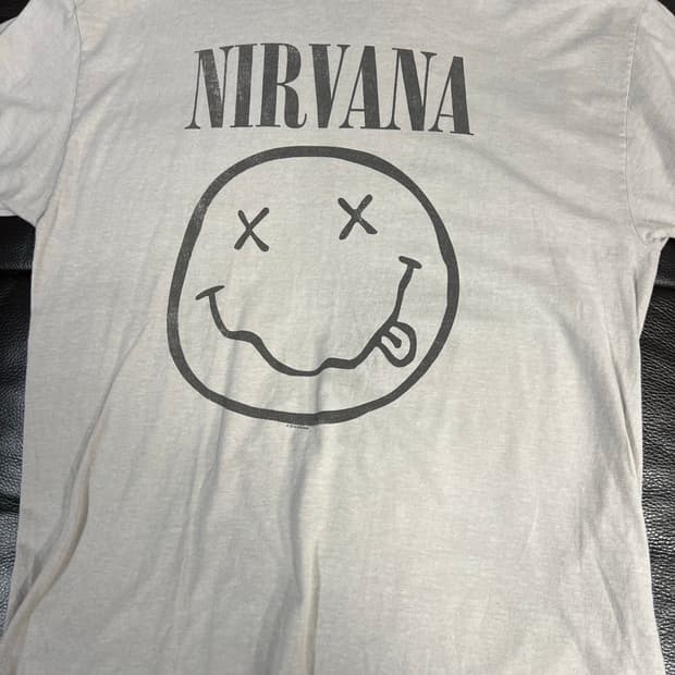 Usa 너바나 반팔