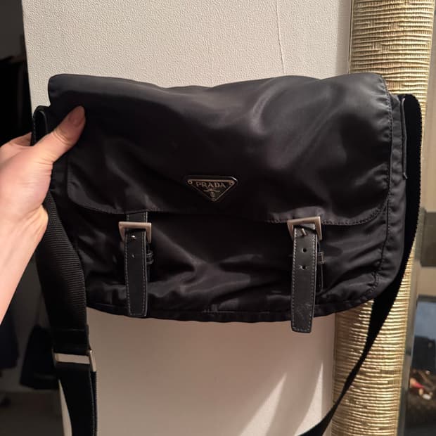 프라다 크로스백