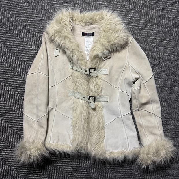 MORGAN 무스탕 퍼 자켓 크림(85)