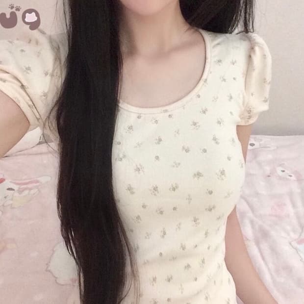 스너그 snug 반팔티
