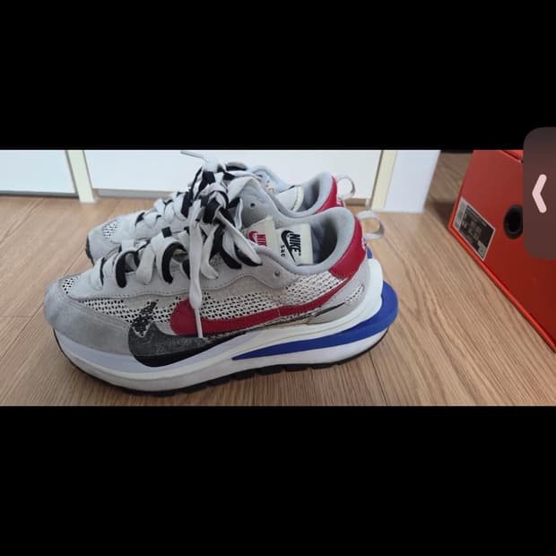 나이키 베이퍼와플 사카이 235