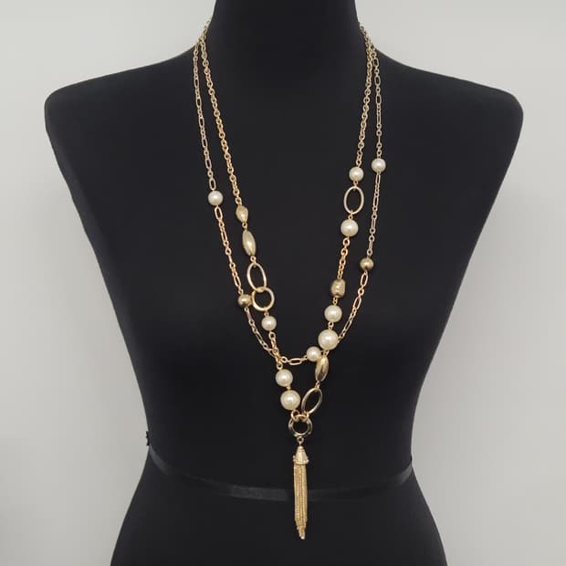 pearl necklace