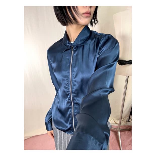 Scandal Scoop 글로시 집업 자켓