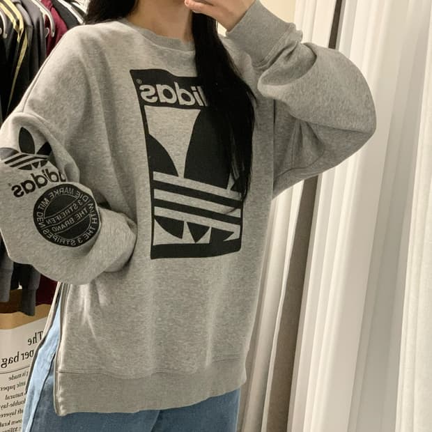 아디다스 맨투맨