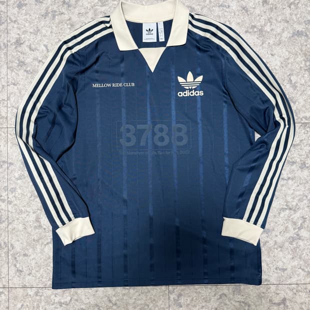 아디다스 멜로우 라이드 클럽 롱 슬리브 105
