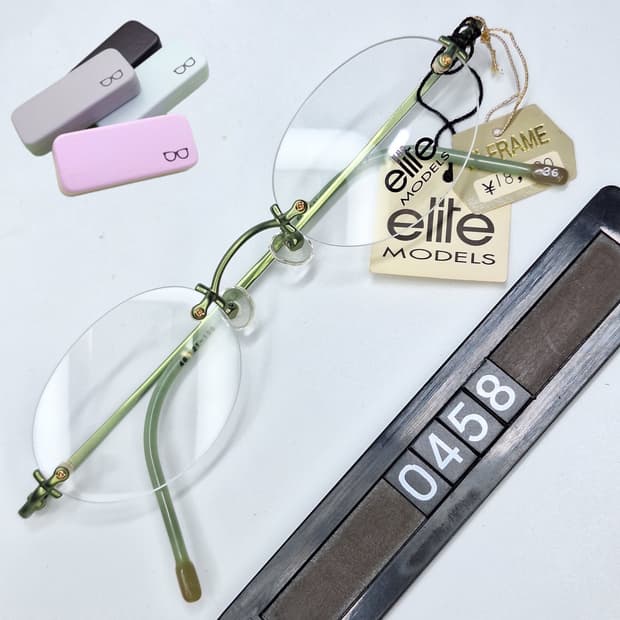 ELITE MOEDLS 8527 올리브 그린 무테 안경테 48mm 오벌형