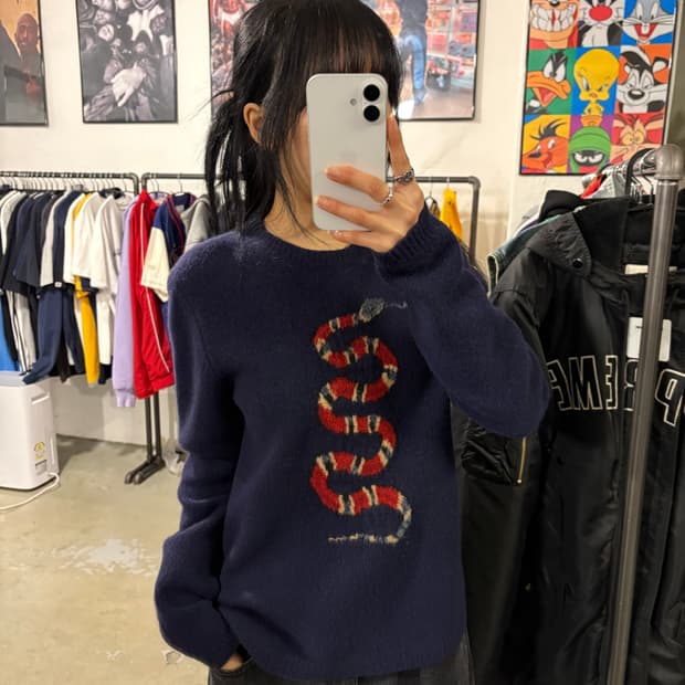 구찌 스네이크 스웨터