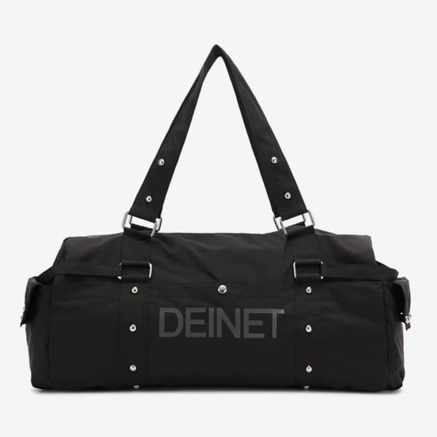 다이닛 DEINET LOGO DUFFLE BAG IN BLACK 가방